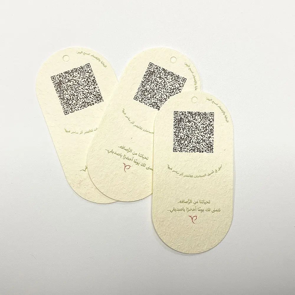 Étiquettes volantes pour vêtements en papier texturé spécial personnalisé Accessoires de vêtement Étiquette pivotante