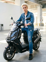 Moto électrique sans balais 2000W de haute qualité pour adultes, scooter de ville haute vitesse avec freins à disque et batterie au lithium – Direct Usine