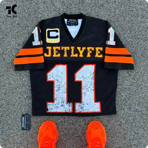 2025 nuevo estilo europeo y americano para hombres, Camiseta deportiva de manga corta con estampado de calle Hip Hop Y2k con cuello en V holgado - Product Image 1