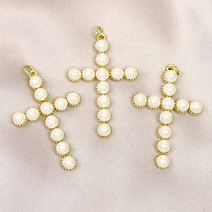 Últimos Colgantes de Cruz con Cuentas de Concha, Joyería Elegante para Mujer, Regalo Religioso, Cruz de Perlas - Product Image 1