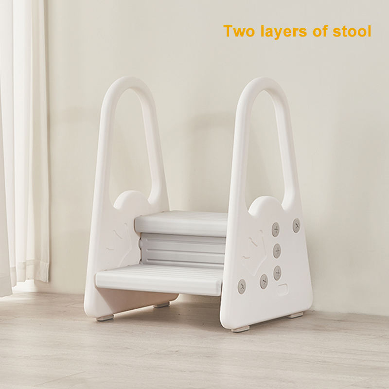 ที่วางเท้าสีเทาชั้นสอง