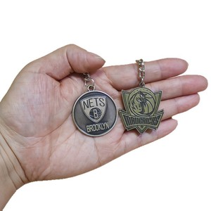 Porte-clés en alliage de zinc avec logo de <span class=keywords><strong>club</strong></span> de football et d'équipes nationales, design simple, cadeau commémoratif personnalisé, emballage en vrac - Product Image 5