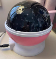 Projecteur Lampe Nuit Étoilée Rotatif Effets Galaxie et Lune en ABS avec Interrupteur pour Décoration de Chambre et Cadeaux de Noël pour Enfants