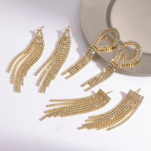 Pendientes colgantes con borlas de acero inoxidable con diamantes completos para mujer, joyería de fiesta, diseño geométrico, engaste en canal TE60714 - Product Image 1