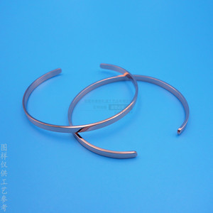Bracelet en acier inoxydable plaqué or rose, forme ouverte en C, unisexe, à porter tous les jours, design géométrique, bord étroit, bracelet en métal - Product Image 3
