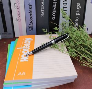 Bolígrafos de Lujo con Logotipo Personalizado, Bolígrafos Clásicos de Metal Negro y Plateado con Cuerpo de Plástico, Elegantes Bolígrafos de Rodillo y Pluma Estilográfica para Promociones - Product Image 4