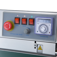 Scellant de poche de bande d'étanchéité à transmission automatique en acier inoxydable DBF-770W-S avec bloc de refroidissement chauffant en cuivre pur pour différents sacs