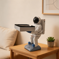Support de charge pour montre d'astronaute en résine, décoration de bureau en résine, vente en gros fabricant