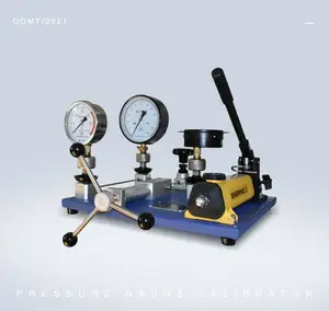 Portable Type Pressure Gauge Calibrator And Pressure Regulator Gauge Calibration Maximum Test Pressure Up To 60MPa