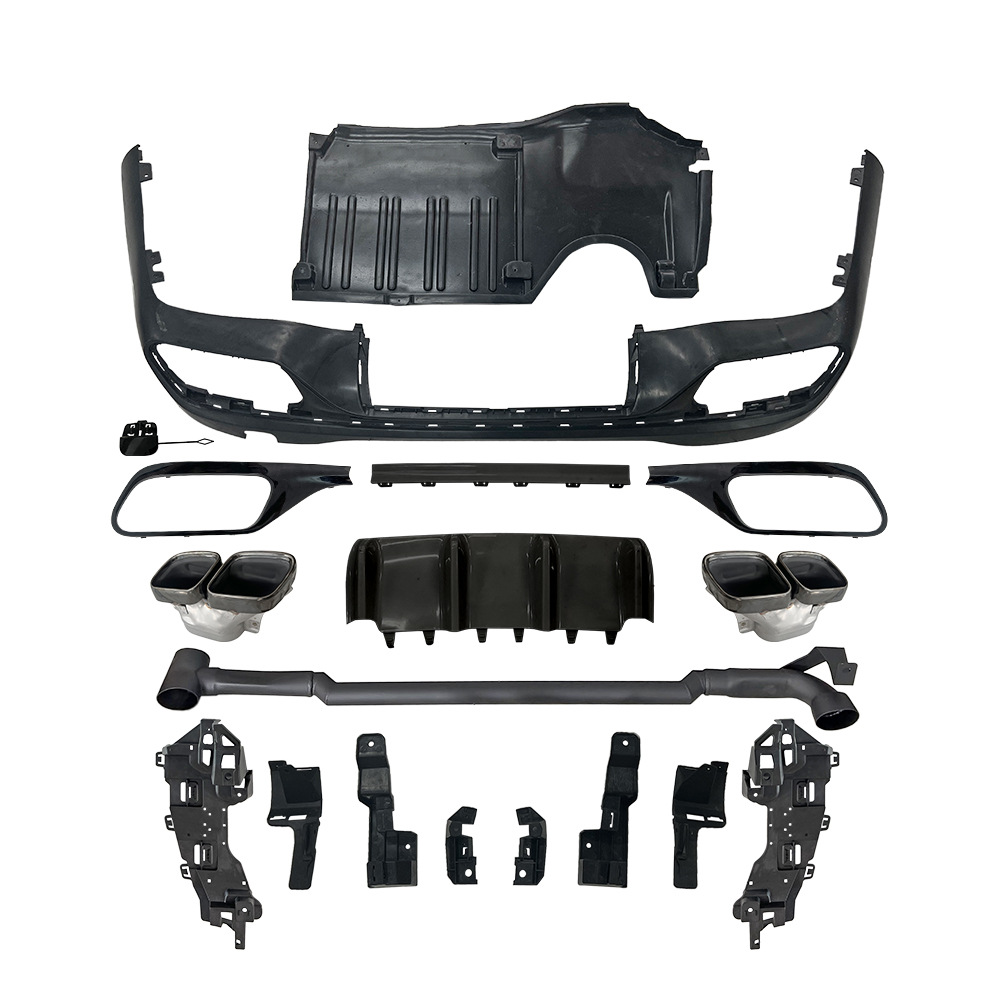 Labio trasero C43 y garganta trasera plateados.