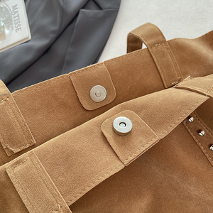 Bolso de mano decorativo con remaches, novedad 2026, bolso de compras marrón de alta calidad, bolso tote de gran capacidad - Product Image 5