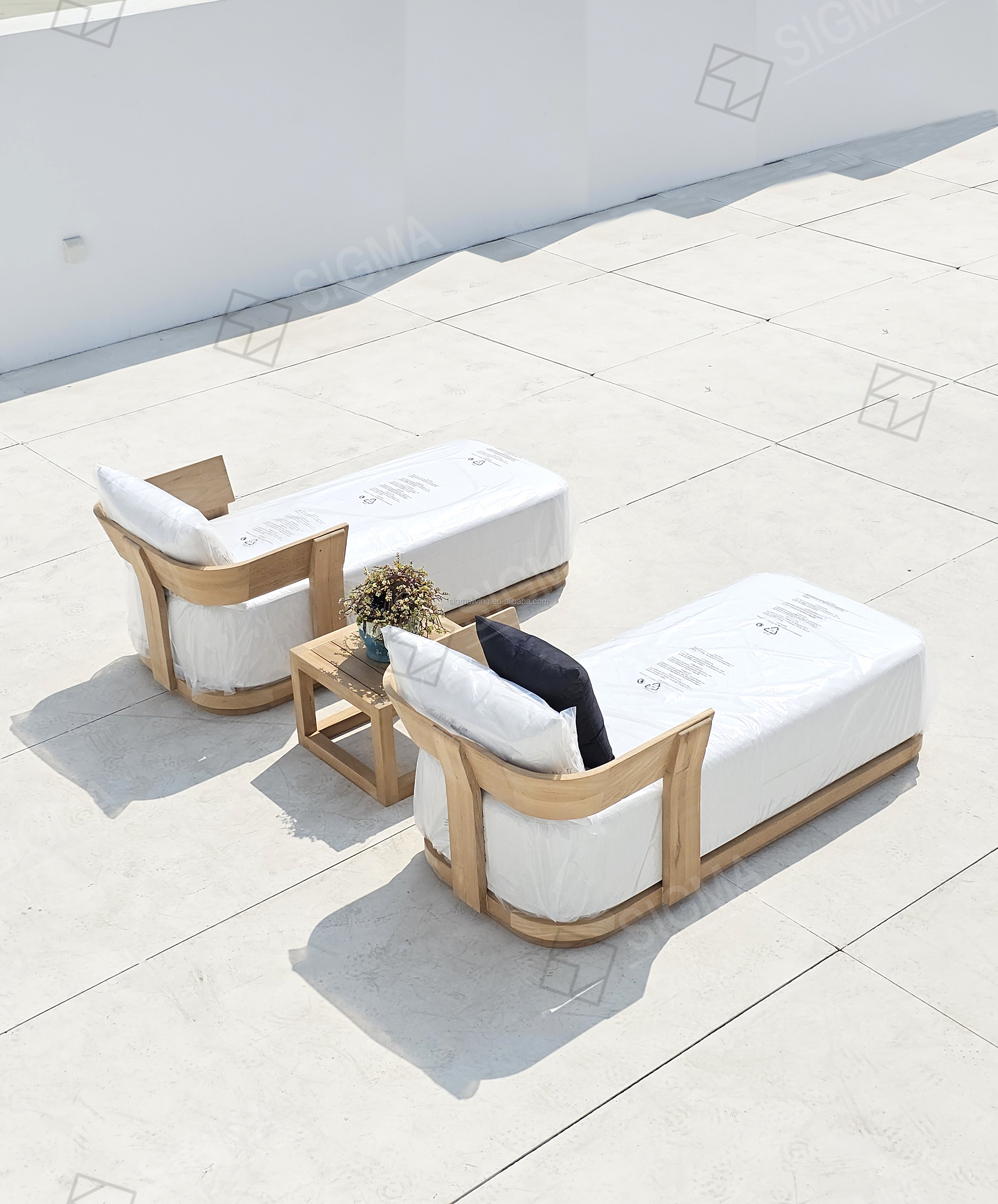 Factory All Weather Water Resistant Outdoor Furniture Wooden Chaise Garden Chaise Daybed Solid Wooden Teak Beach Sun Lounger