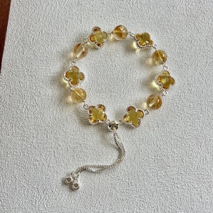 Bracelet en alliage trèfle à quatre feuilles en cristal naturel, améthyste jaune et blanche, bijou porte-bonheur polyvalent, style Ins pour femme, longueur standard - Product Image 1