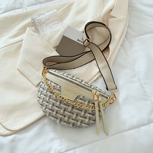 <span class=keywords><strong>Sac</strong></span> <span class=keywords><strong>banane</strong></span> texturé tendance pour <span class=keywords><strong>femme</strong></span>, nouvelle collection été, polyvalent, avec motif ceinture, petit <span class=keywords><strong>sac</strong></span> <span class=keywords><strong>à</strong></span> bandoulière décontracté - Product Image 3
