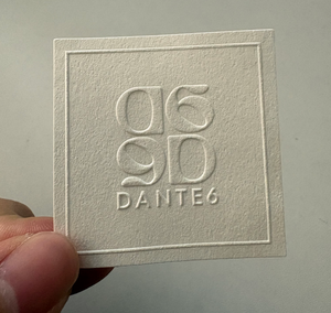 Etiquetas Personalizadas con Relieve 3D, Impresión de Logotipos en Papel Texturizado Premium con Acabado en Relieve Profundo, Etiquetas de Embalaje OEM - Product Image 2