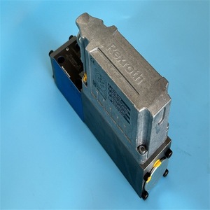 วาล์วควบคุมทิศทาง Rexroth รุ่น 4WRPEH6C4B12L-3X/M/24F1 แรงดันไฟฟ้ากระแสตรง 24V แบบ 4 ทาง สำหรับใช้งานในอุตสาหกรรม - Product Image 2
