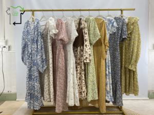 Groothandel dames zomerjurken van hoge kwaliteit, schoon, tweedehands, comfortabel, lange zijden jurken, mode, gebruikte kleding in balen - Product Image 4