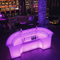 Meubles Modernes de Bar d'Angle LED Colorés et Étanche en Plastique pour la Maison, l'Extérieur, les Hôtels, les Fêtes, les Cocktails et les Boîtes de Nuit