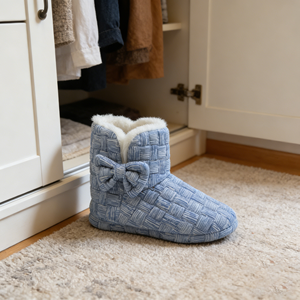 Bottines confortables doublées en peluche pour femmes avec nœud - Chaussons d'intérieur doux à carreaux pour l'hiver - Product Image 2