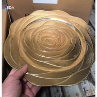 Platos Decorativos LEDA Gold Rose con Forma Floral para Bodas y Eventos, Platos de Plástico para Decoración de Mesa