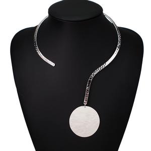 Gargantilla <span class=keywords><strong>de</strong></span> torsión con signo <span class=keywords><strong>de</strong></span> interrogación <span class=keywords><strong>de</strong></span> moda, Collar <span class=keywords><strong>de</strong></span> Metal Punk para mujer, accesorios <span class=keywords><strong>de</strong></span> cuello llamativo para regalo <span class=keywords><strong>de</strong></span> aleación - Product Image 4