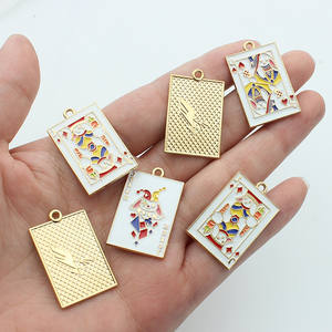 Alta calidad moderno cuadrado rey flor Metal encanto hombres DIY aleación joyería accesorios moda colgantes - Product Image 1