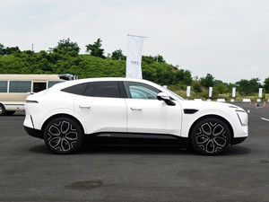 2023 grand SUV de luxe Changan Avatr 11 nouveau véhicule à énergie 4 <span class=keywords><strong>WD</strong></span> voiture électrique Pure en stock - Product Image 3