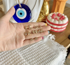 Venta al por mayor de Corea minoría partysu completo circón gema encanto Stud pendientes impermeable 18K chapado en oro cobre joyería pendientes mujeres - Product Image 5