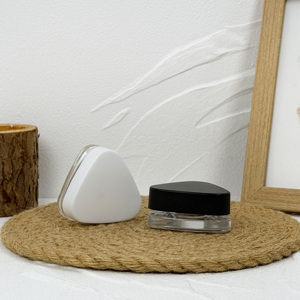 Nuevo producto Embalaje personalizado Blanco Redondo 5ml 7ml 9ml Pequeño concentrado Frascos de vidrio a prueba de niños con tapas CR - Product Image 5