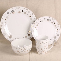 Vaisselle en gros Plats en céramique en vrac Pas cher 16PCS Assiettes blanches Vaisselle de restaurant Assiettes en céramique en porcelaine pour la maison