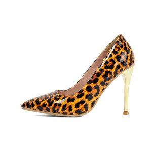 Scarpe con <span class=keywords><strong>Tacco</strong></span> a Spillo OTM OEM con Stampa Leopardata Lucida e <span class=keywords><strong>Tacco</strong></span> Sottile Dorato Metallizzato per Occasioni Formali - Product Image 1