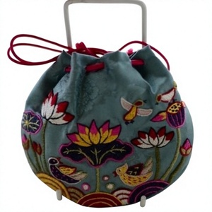 Nuevas Bolsas Elegantes con Bordado Resham Potli, Hermosas para Fiestas y Bodas, Fabricante y Proveedor Mayorista OEM - Product Image 2