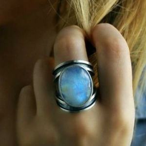 Anillo hecho a mano de Plata de Ley 925, piedra lunar, arcoíris, venta al por mayor - Product Image 1