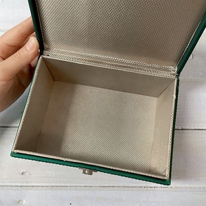 Boîte bloqueur <span class=keywords><strong>de</strong></span> signal <span class=keywords><strong>de</strong></span> clé <span class=keywords><strong>de</strong></span> voiture Blocage <span class=keywords><strong>de</strong></span> signal RFID Anti Theft <span class=keywords><strong>Faraday</strong></span> Box pour clés <span class=keywords><strong>de</strong></span> voiture Fob Phones Cards Protector Keyless Entry - Product Image 4