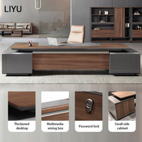 Bureau de direction moderne de luxe LIYU, grand bureau en forme de L avec boîte de câblage multimédia et armoire à serrure à code