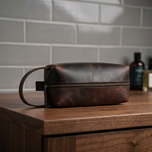 Trousse de Toilette en Cuir Taille Moyenne Vintage avec Fermeture Éclair, Étui Cosmétique Durable avec Poignée Souple - Product Image 2