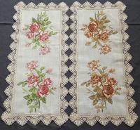 Chemin de table brodé en point de croix floral de Noël 2023, 100% polyester, personnalisable, 85x85cm, avec découpe à la main, pour la maison et l'hôtellerie