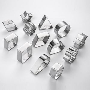 Juego de Cortadores de Galletas de Acero Inoxidable con Logotipo Personalizado Serigrafiado, Duraderos, 27 o 30 Piezas de Diferentes Formas, Moldes para Prensar Galletas - Product Image 2