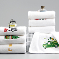 Vente directe d'usine, broderie personnalisable, serviette de toilette en coton blanc de luxe pour hôtel 5 étoiles, petite serviette carrée pour le visage