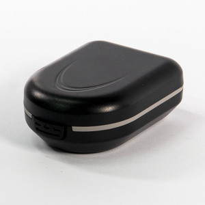 Funda Protectora de Plástico para Airpods con Tapa Abatible para un Almacenamiento y Transporte Seguros - Product Image 6