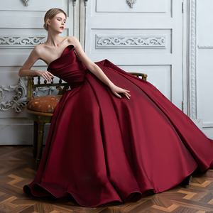 ชุดคลุมท้องกระโปรงยาวอัดพลีทสำหรับคุณแม่ชุดราตรีหรูหราระดับไฮเอนด์ทันสมัยสีไวน์แดงขนาดพิเศษ - Product Image 2