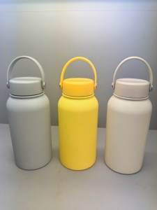 Factory Wholesale Customized 700ml Double-walled Stainless Steel Vacuum <strong>Tumbler</strong> with Handle and Lid, Travel Cup, <strong>Rocking</strong> Base - Product Image 4