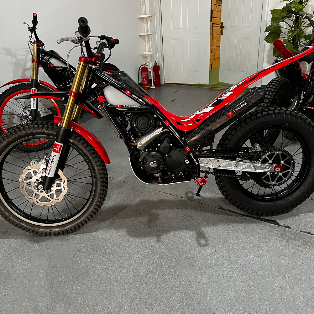 引取限定 トライアルバイク完成車ジャンク、おまけ多数 3万円でトライアルバイクを買ってみたら・・・・・動かないので
