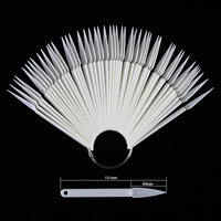 Palette de couleurs en forme d'éventail, affichage de cartes, outils d'art des ongles, couleurs d'ongles avec anneaux métalliques