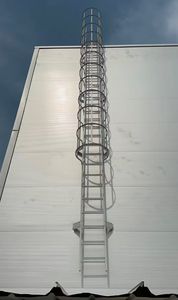 Échelle de sécurité <span class=keywords><strong>pour</strong></span> <span class=keywords><strong>chat</strong></span> d'entrée de bâtiment industriel Escalier d'escalade en acier avec échafaudage de réservoir d'eau sur le toit - Product Image 4