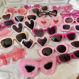 Rose Red European American Street Style Cat Eye UV400 Marco completo Corazón Rosa Gafas <span class=keywords><strong>de</strong></span> sol Internet Celebrity Gafas <span class=keywords><strong>de</strong></span> sol - Product Image 1