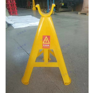 Support de câble triangulaire Ds-Sd pour fixation de câbles, construction robuste - Product Image 1