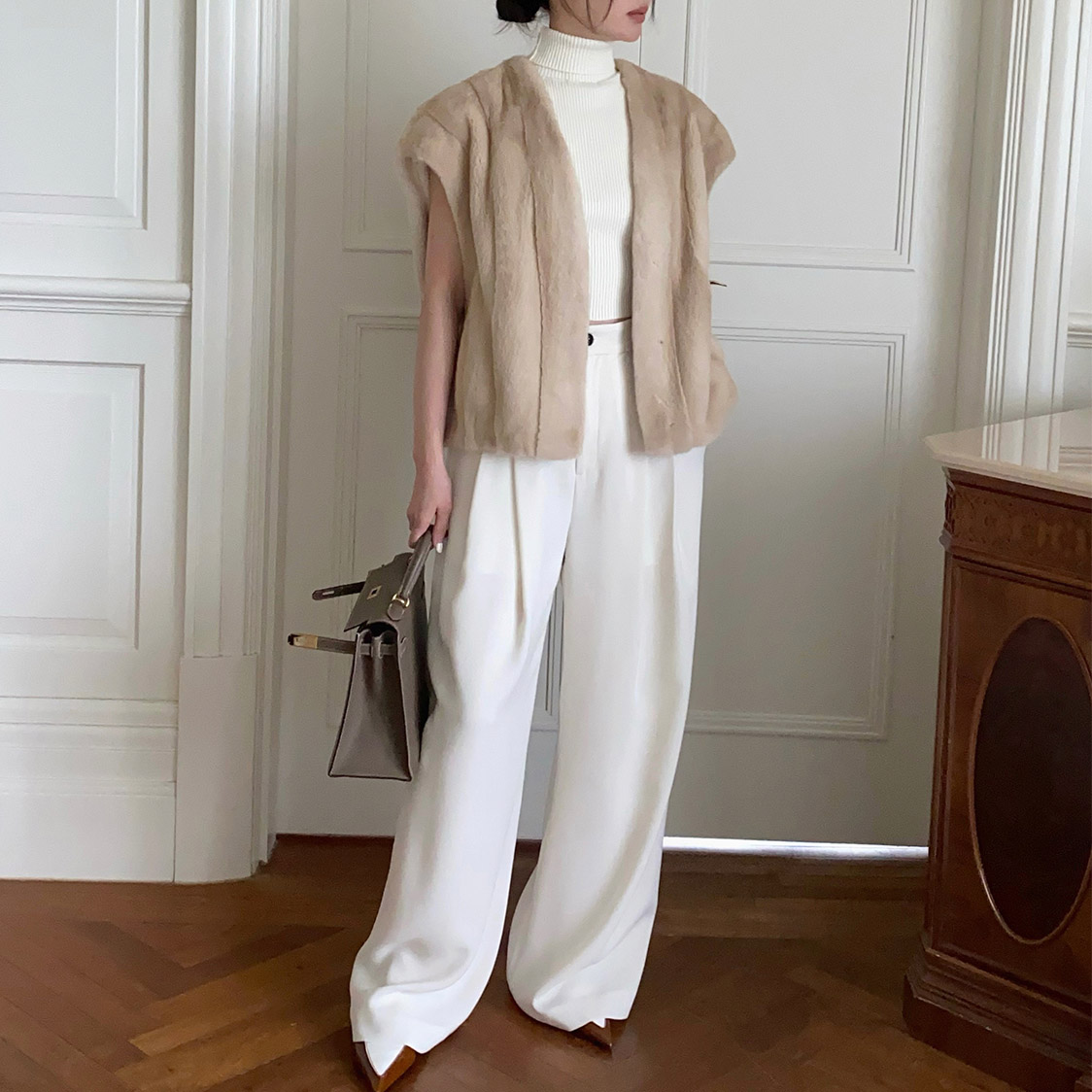 Beige mink natural color