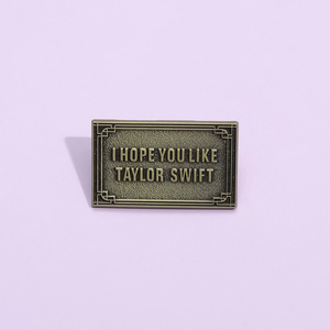 Spilla da bavero vintage in metallo all'ingrosso, incisa con la frase inglese "I Hope You Like Talr Swit", accessorio moda per abbigliamento - Product Image 2