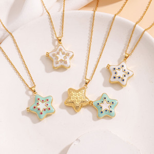 Collar de Estrella Chapado en Oro, Resistente al Agua, de Acero Inoxidable, Sin Deslustre, de Fanhua Jewelry, Éxito de Ventas en TikTok - Product Image 1